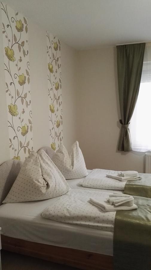 Astoria Panzio Bed and Breakfast Hévíz Eksteriør billede