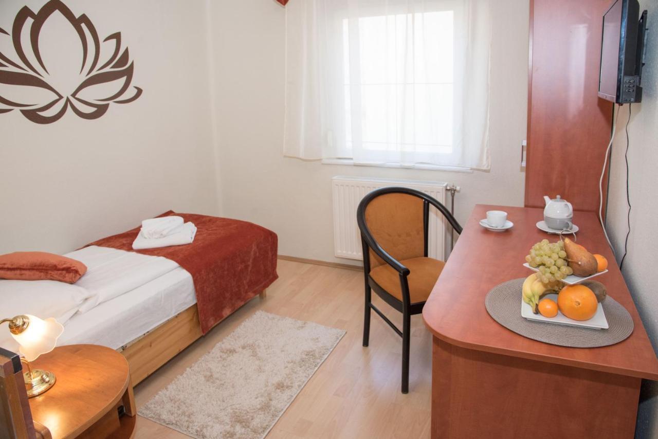 Astoria Panzio Bed and Breakfast Hévíz Eksteriør billede